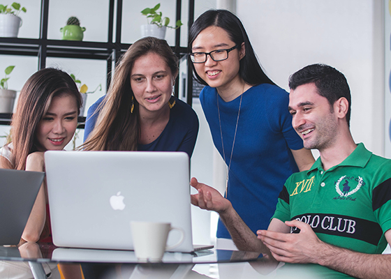 Website  Creative Web